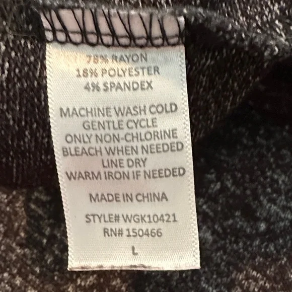 EUC Market & Spruce Gray and Black Cowl Neck Sweater - Picture 4 of 4